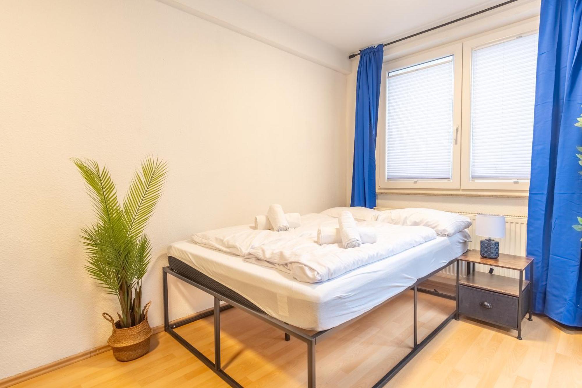 Ferienwohnung Balkon, 4K Tv, Kaffee, Netflix Bad Dürrenberg Exterior foto