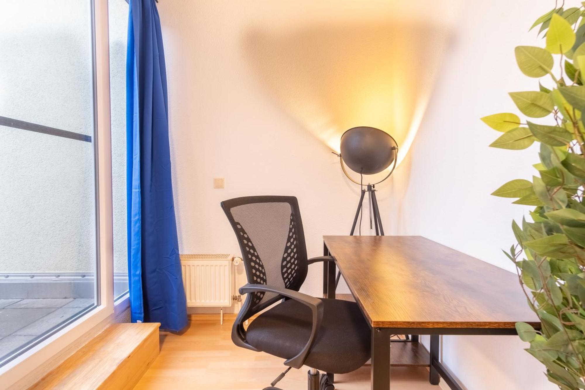 Ferienwohnung Balkon, 4K Tv, Kaffee, Netflix Bad Dürrenberg Exterior foto